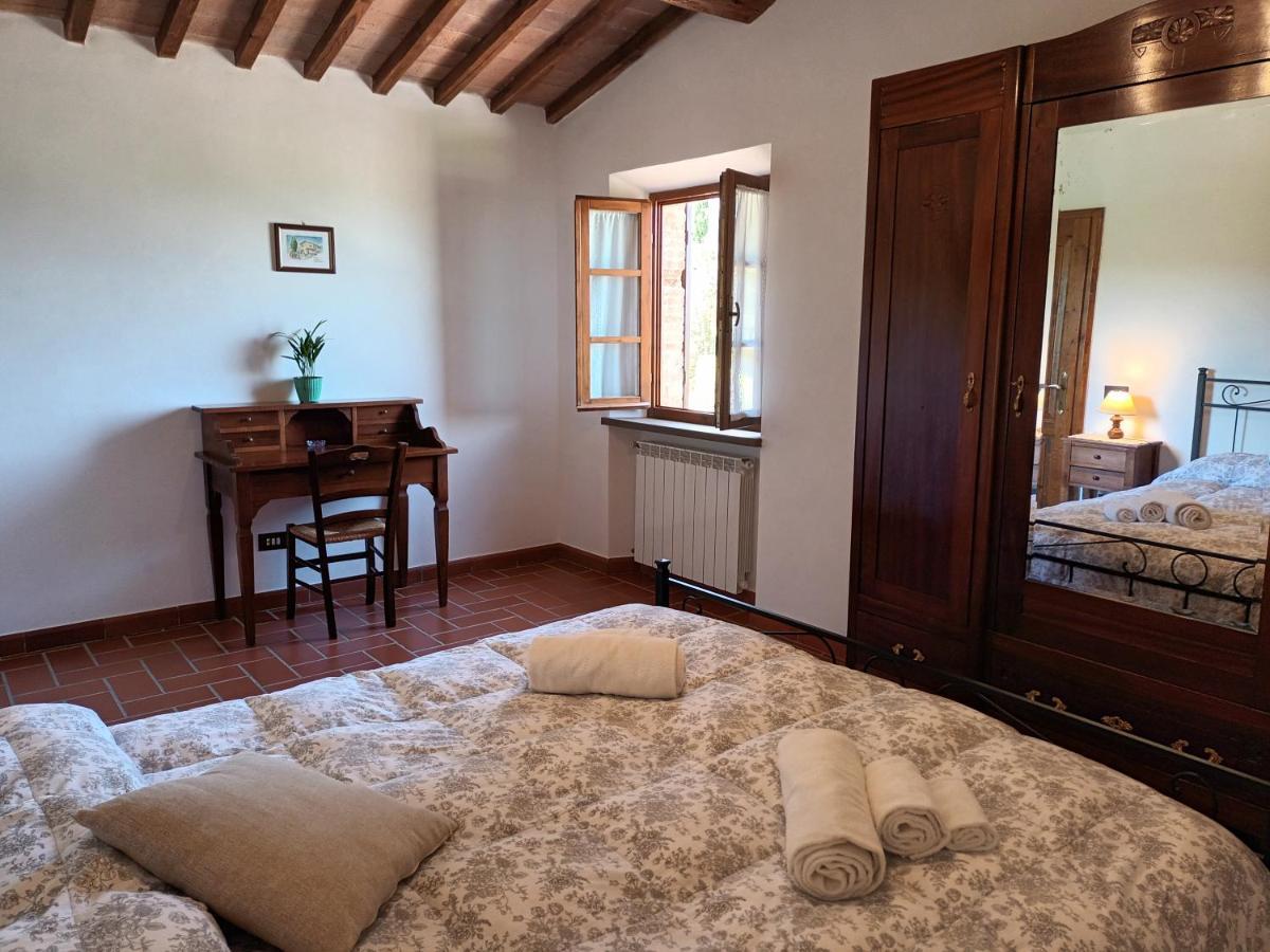 Poggio Massiccioli Lägenhet Poggibonsi Exteriör bild